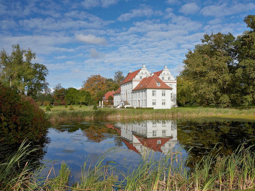 Ferienwohnung Herrenhaus Linker Seitenflügel I - Boldevitzer Rügenkaten