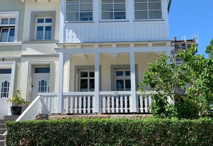 Villa Rosengarten - Ferienwohnung Baumhaus mit Seeblick