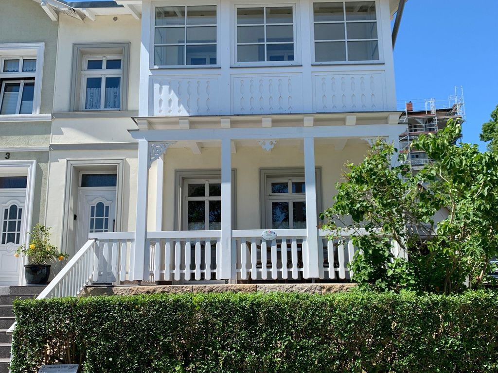 Villa Rosengarten - Ferienwohnung Baumhaus mit Seeblick