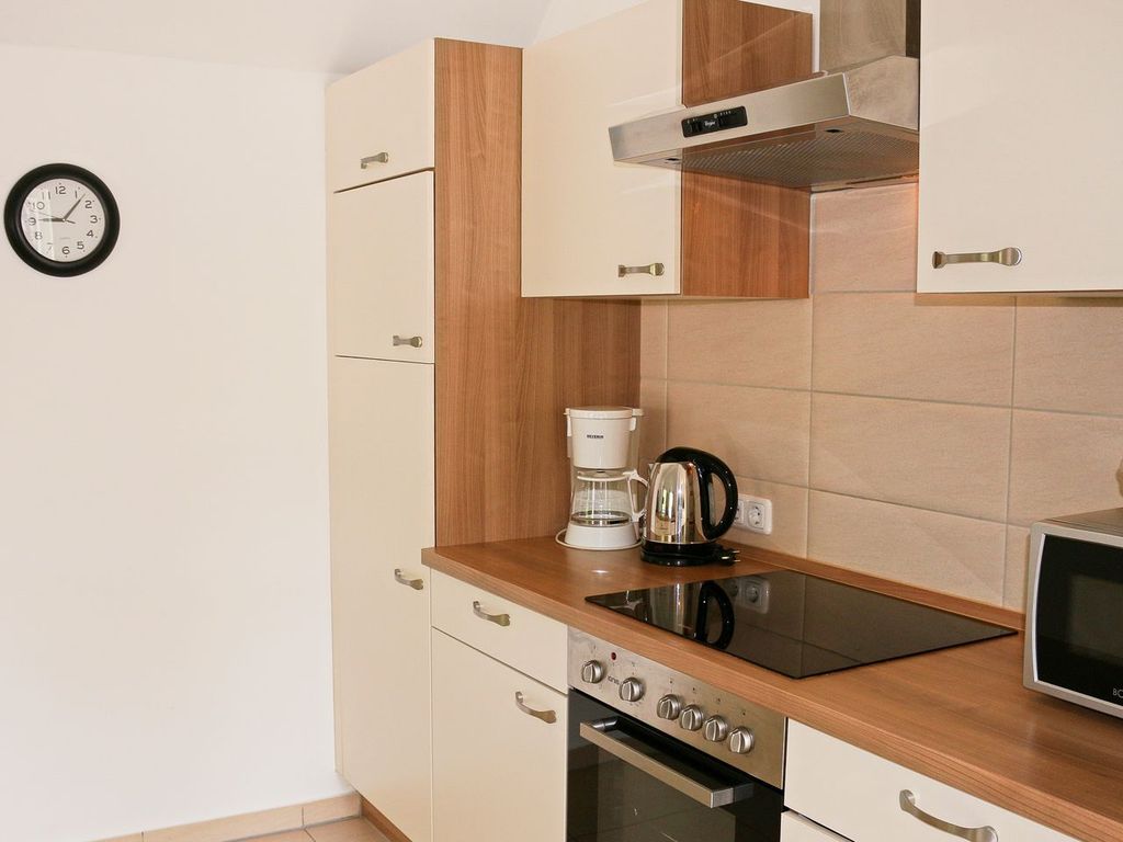Tolles Familienapartment mit Infrarotsauna, Kaminofen und Balkon in Strandnähe - Ostseepark Rügen detail 4