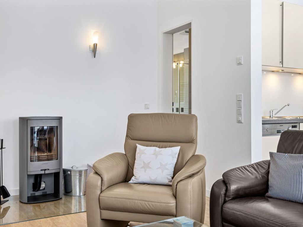 Tolles Penthouse mit Dachterrasse und Meerblick, Strandkorb, Kamin und Sauna! - DünenResort Binz detail 1