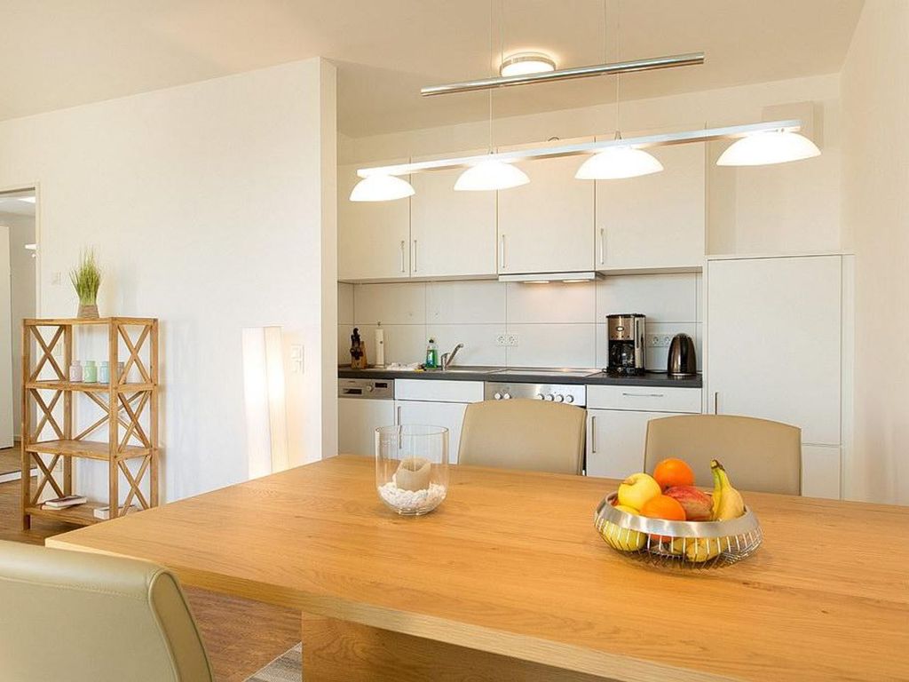 Ferienapartment mit Fußbodenheizung und Balkon - nur 150 m vom Strand entfernt! - DünenResort Binz detail 1