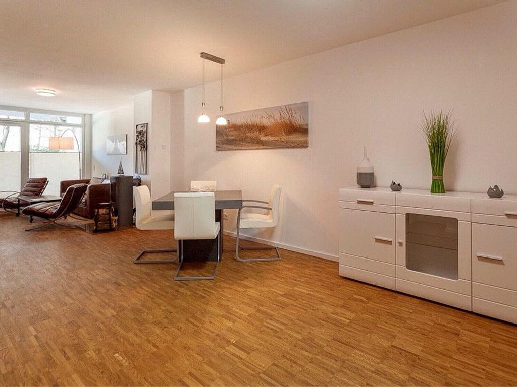 Stilvolles Apartment mit großem Balkon und Kaminofen - nur 150 m zum Strand! - DünenResort Binz detail 3