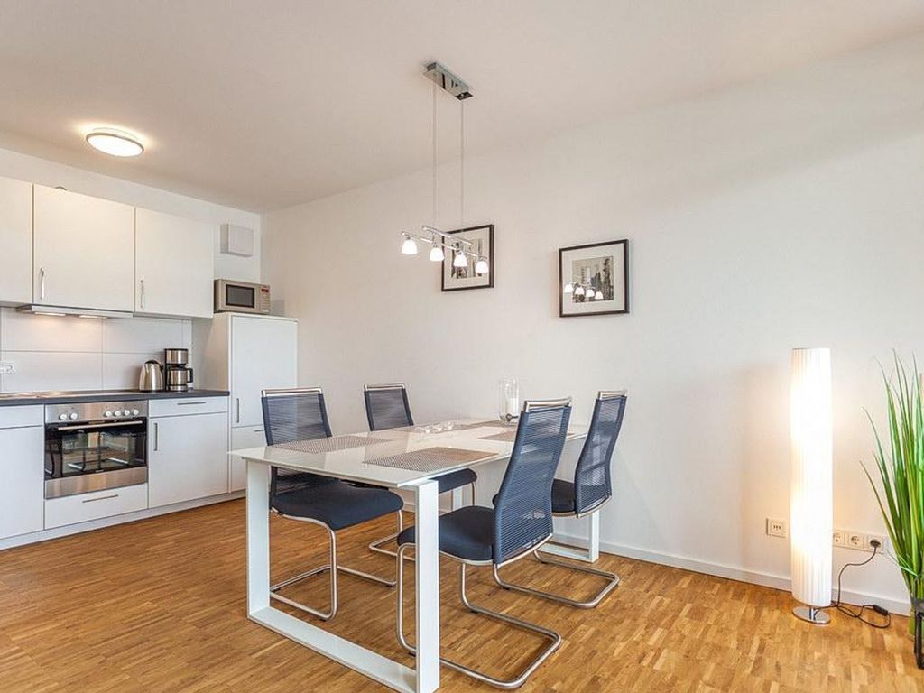 Schönes Apartment mit sonnigem Balkon und Fußbodenheizung - nur 150 m zum Strand - DünenResort Binz detail 1