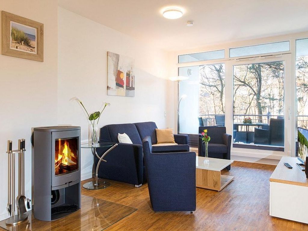 Modernes, strandnahes Apartment mit großem Balkon, Fußbodenheizung u. Kaminofen