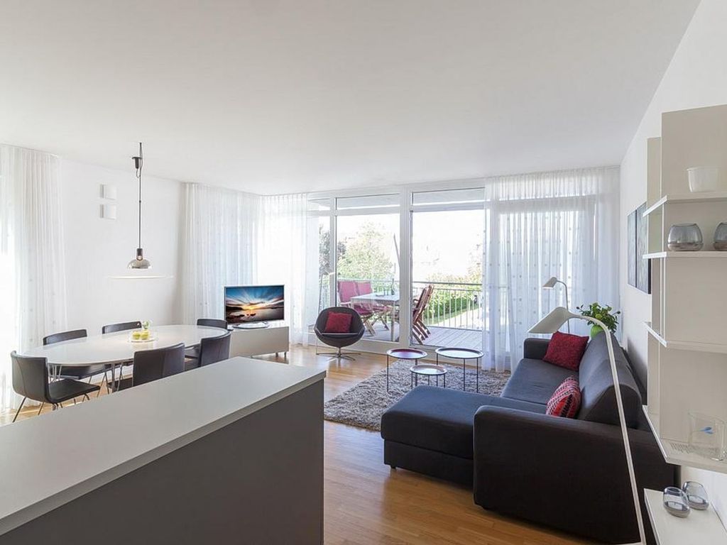 Stilvolles, strandnahes Apartment mit Fußbodenheizung, Whirlbadewanne und Balkon