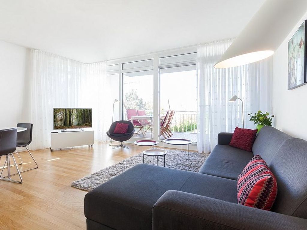Stilvolles, strandnahes Apartment mit Fußbodenheizung, Whirlbadewanne und Balkon - DünenResort Binz detail 1