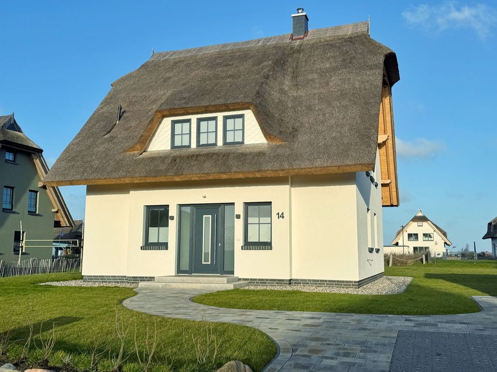 Reethaus "MeerZeit" mit Kamin, Sauna und 3 Schlafzimmern detail 1