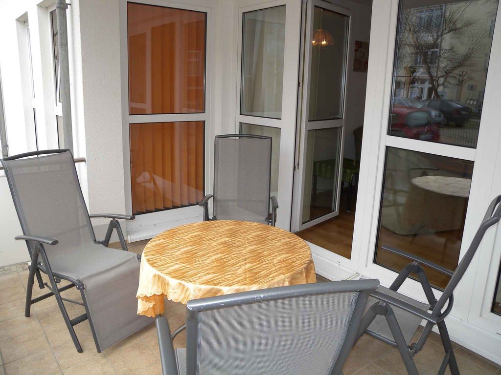 Ferienwohnung mit Balkon, nur 50 m zum Ostseestrand detail 3
