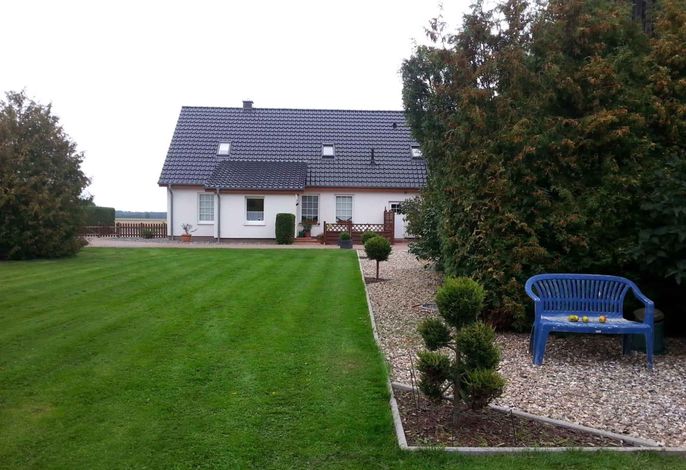 Ferienwohnung am Waldrand mit Grillterrasse