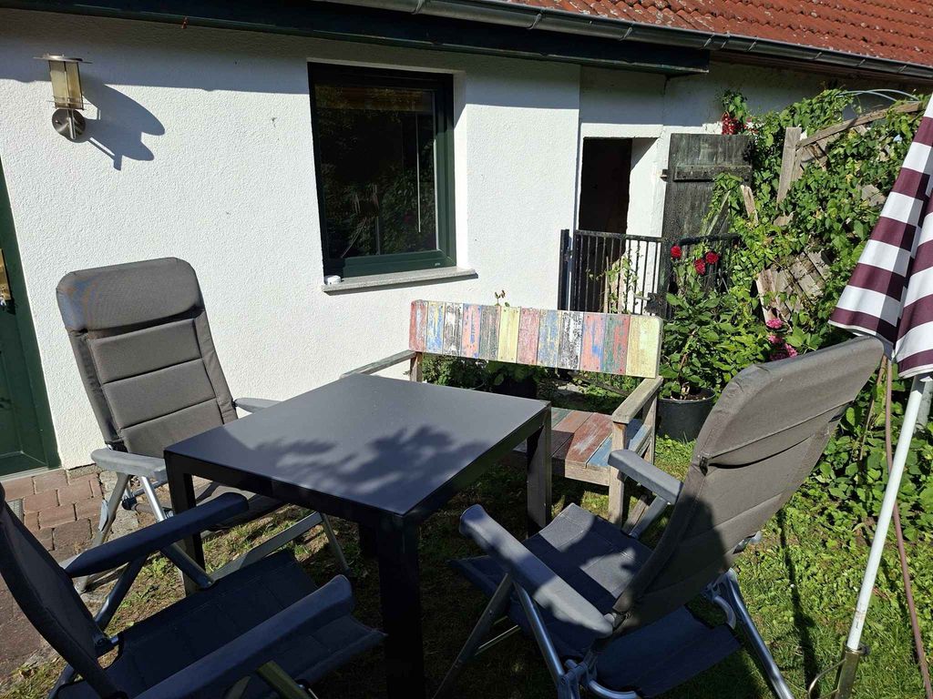 Ferienhaus mit Garten und Terrasse, 800 m zum Strand detail 3
