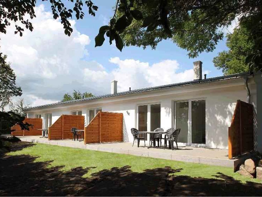 Ferienwohnung mit Fußbodenheizung, Kamin und Terrasse