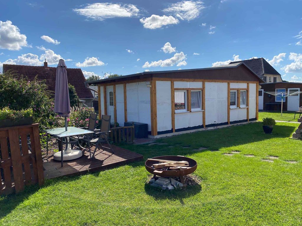 Bungalow mit kleiner Terrasse