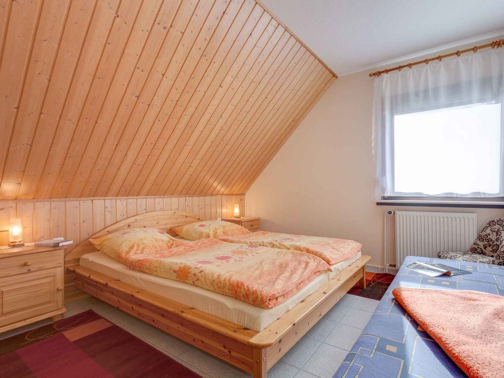 Ferienwohnung mit großem Garten und Lagerfeuerplatz detail 3