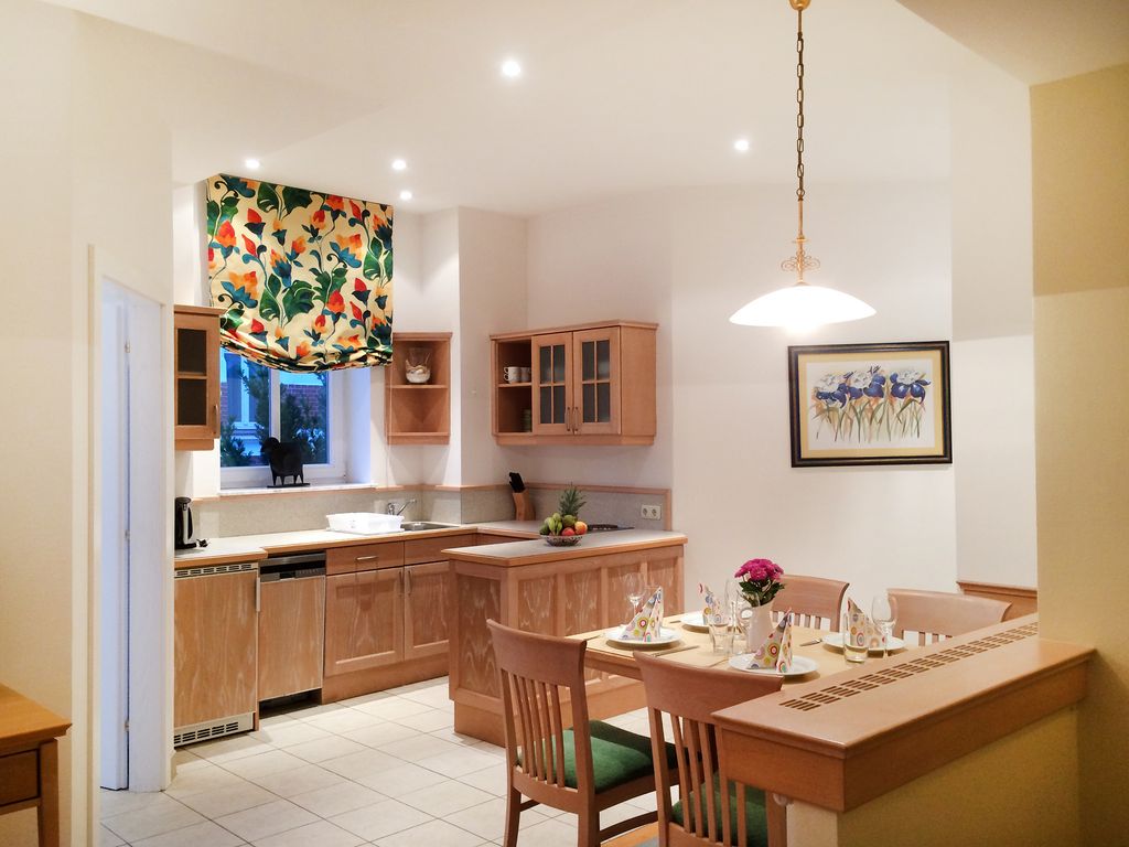 Ferienwohnung Bellevue, 76 qm, 1 Schlafzimmer, max. 4 Personen - Villa Strandblick Binz detail 3