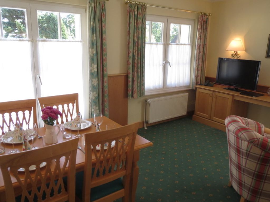 Ferienwohnung Tiergarten, 50 qm, 1 Schlafzimmer, max. 4 Personen - Ferienanlage Alt Reddevitz detail 2