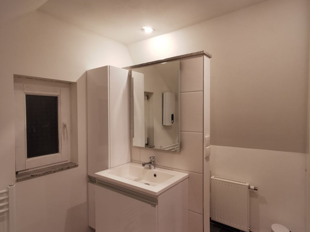 Haus 2 (53qm mit Schlafzimmer mit 4 Schlafplätzen, offener Wohnbereich mit Küche und Meerblick -max 4 Personen) - Reetdach Ferienhäuser Rügen detail 3