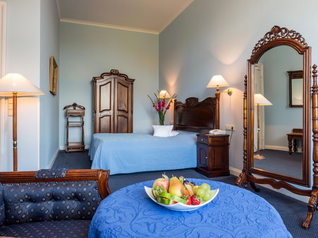Schlosshotel Ralswiek detail 4