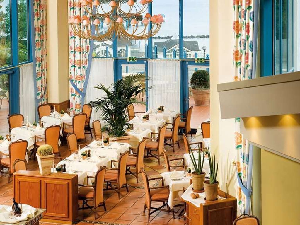 Kurhaus Sellin detail 1
