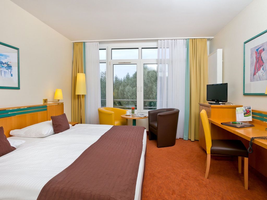 Parkhotel Rügen detail 4
