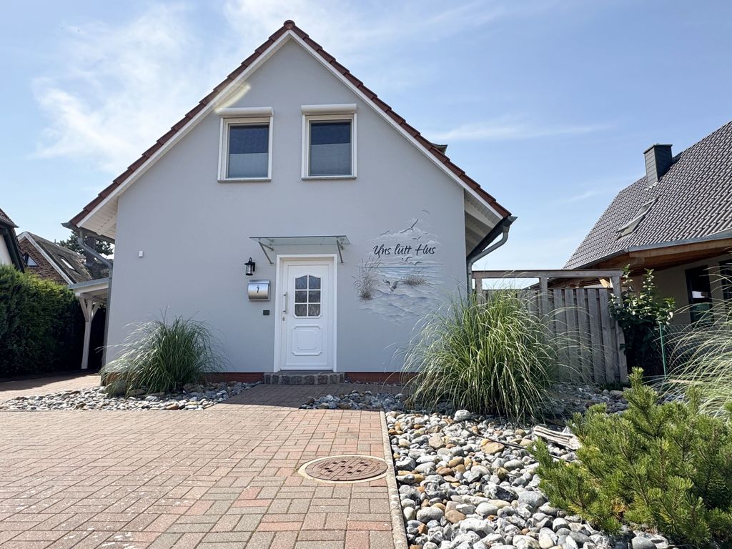 F: Ferienhaus Uns lütt Hus mit Sauna, Kamin & Terrasse detail 2