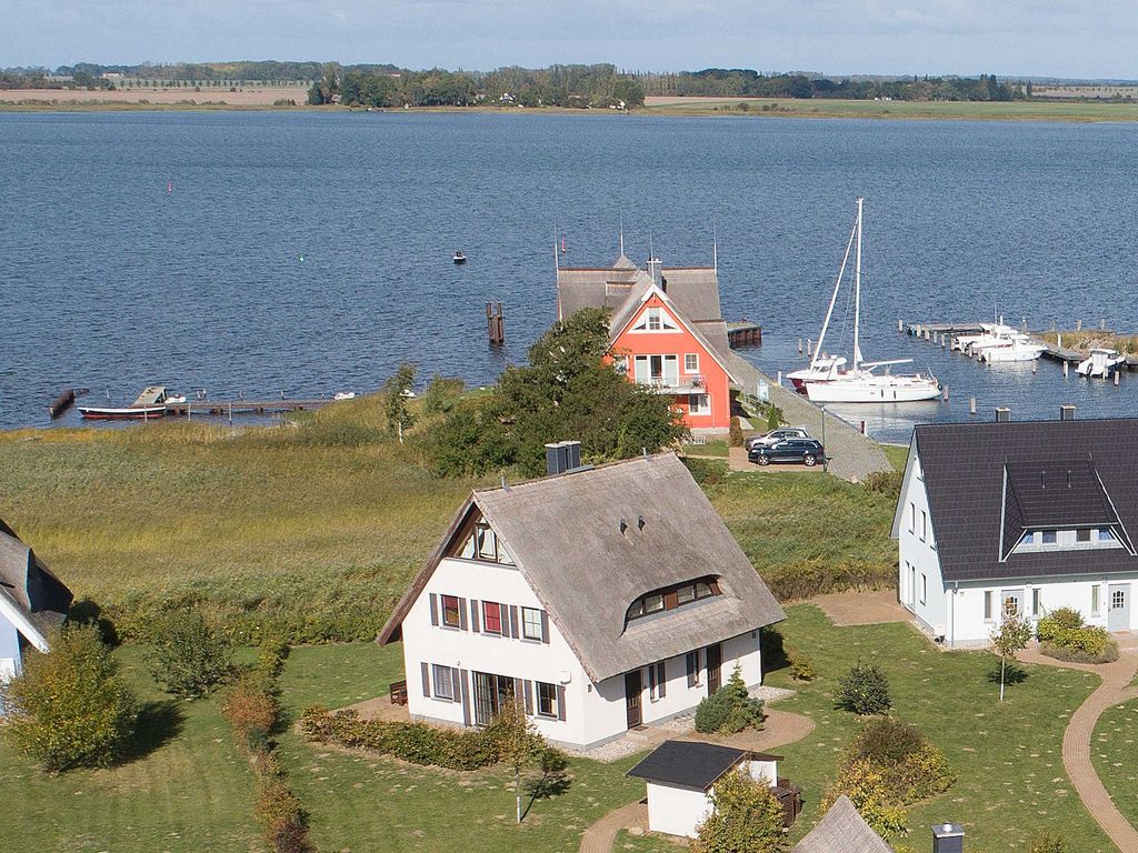 Ferienhaus Boddenblick und Kranich