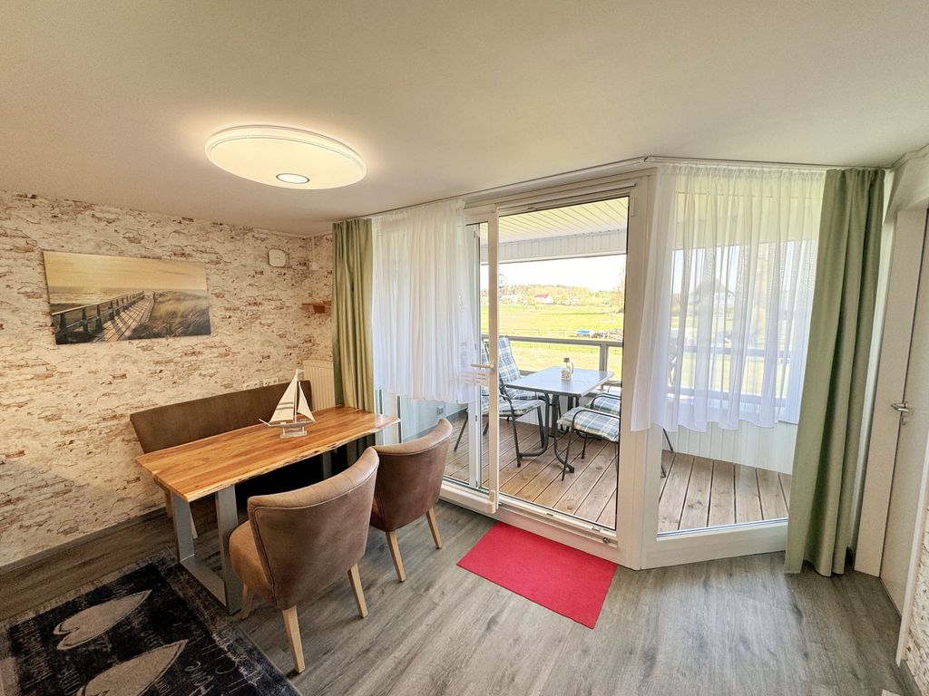 Wohnung 06 mit Balkon und Boddenblick