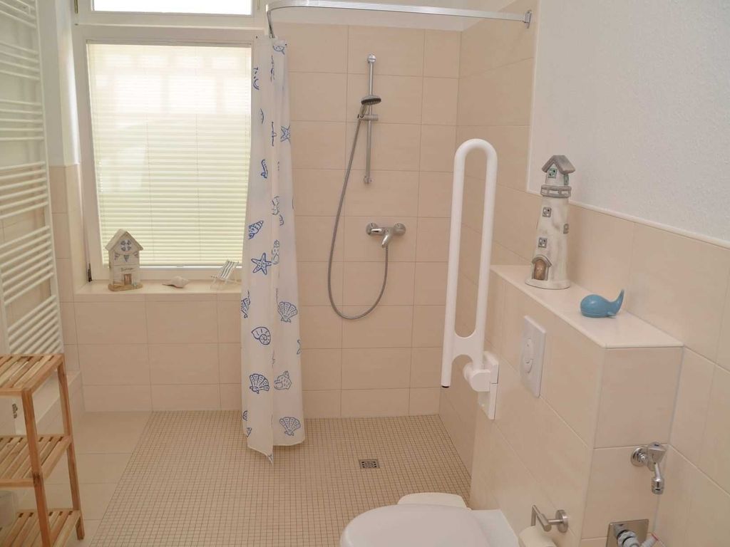 Wohnung 12 - Villa Rügen - 300 m zum Strand detail 1