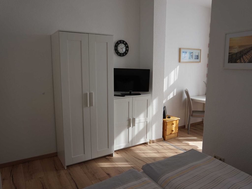 Wohnung 5 - Villa Rügen - 300 m zum Strand detail 3