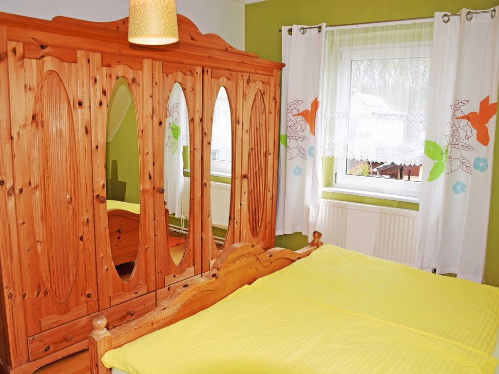 02 Ferienwohnung zum Vorgarten - Ferienwohnungen in Baabe beim Fischer und sin Fru! detail 1