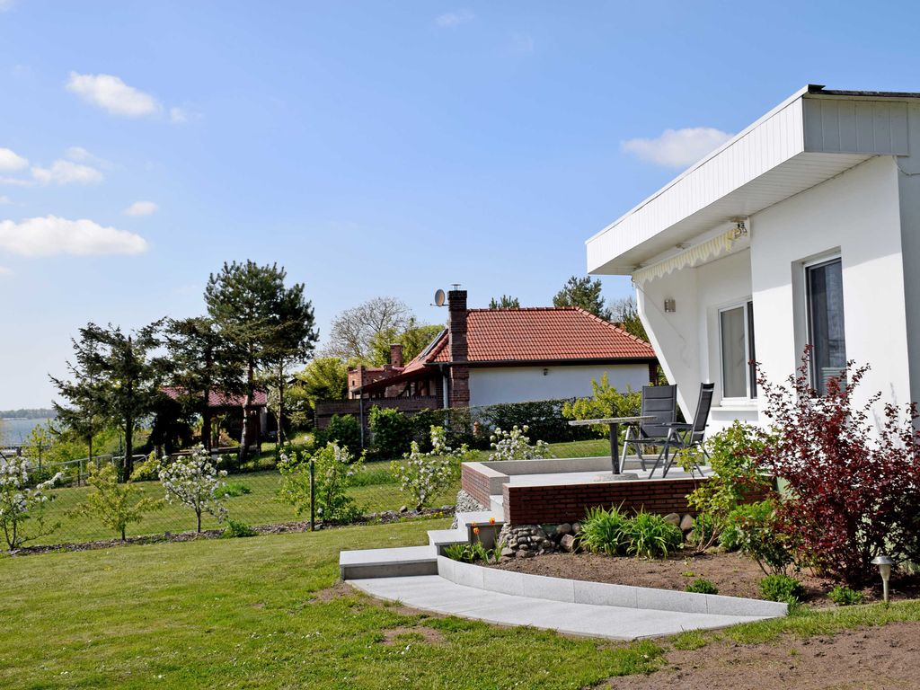 Bungalow mit Panoramarundblick und Terrasse detail 1