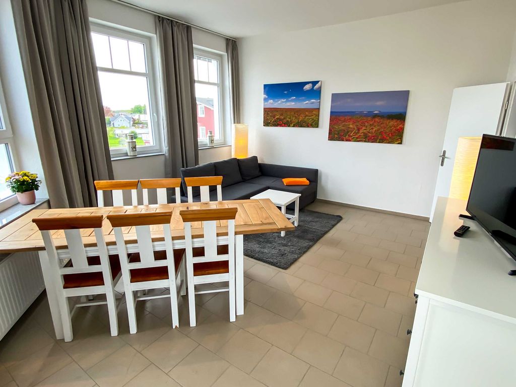 *03 Ferienwohnung Ida mit Balkon und Strandkorb