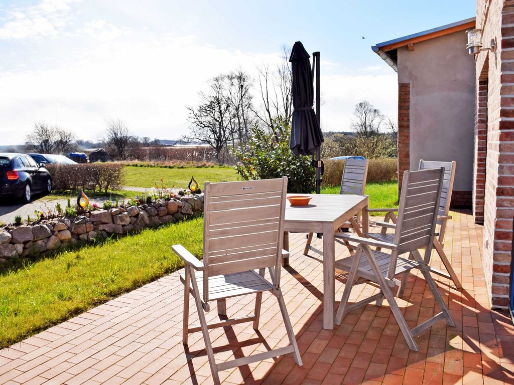 Ferienhaus zum Boddenstrand mit Kamin detail 3