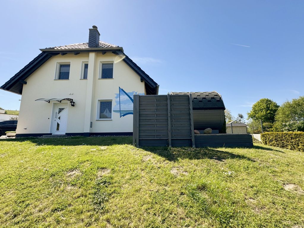 MR: Doppelhaushälfte Meeresbrise mit Terrasse und Fasssauna detail 4