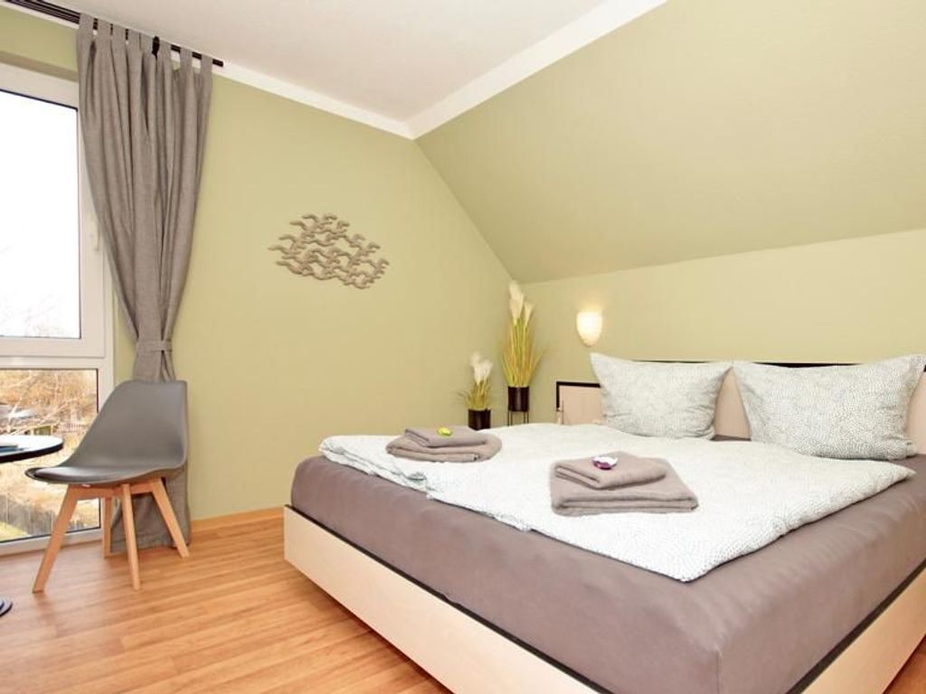 Doppelzimmer  37 - Strandhaus Mönchgut Bed & Breakfast Lobbe detail 1