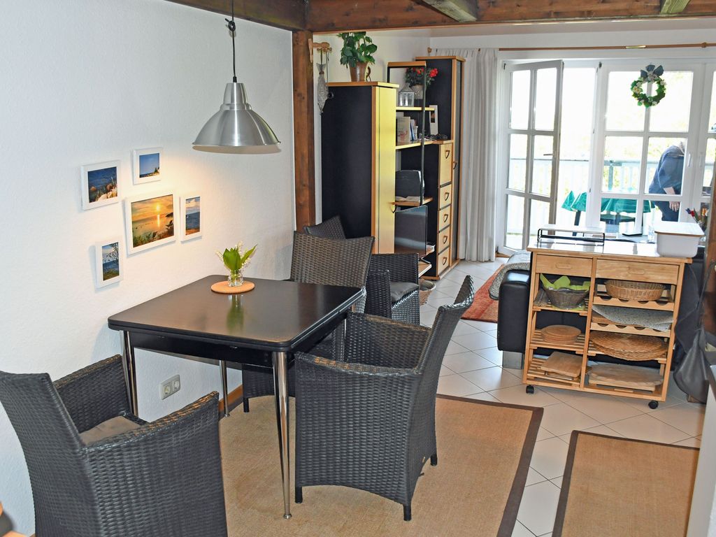 Ferienwohnung mit Seeblick, Schwimmbad und Sauna (14)