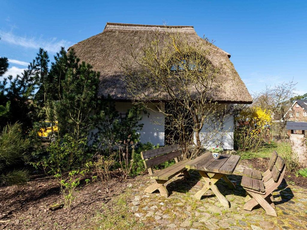 Ferienhaus in Baabe mit 2 Ferienwohnungen detail 1