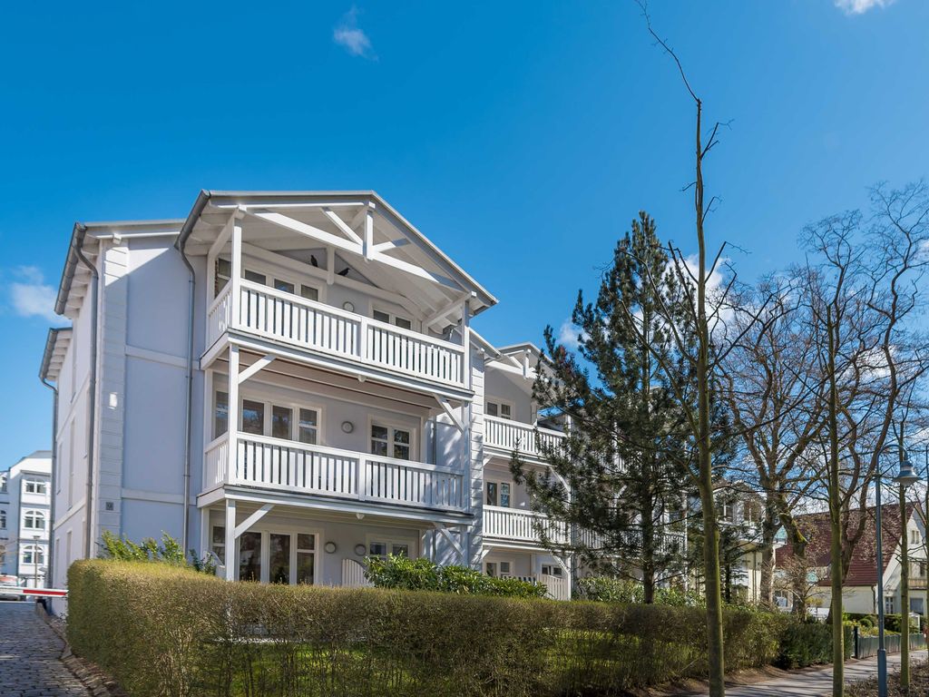 Resid. Prorer Wiek App. 10, strandnah in Binz, möbl. Balkon detail 2