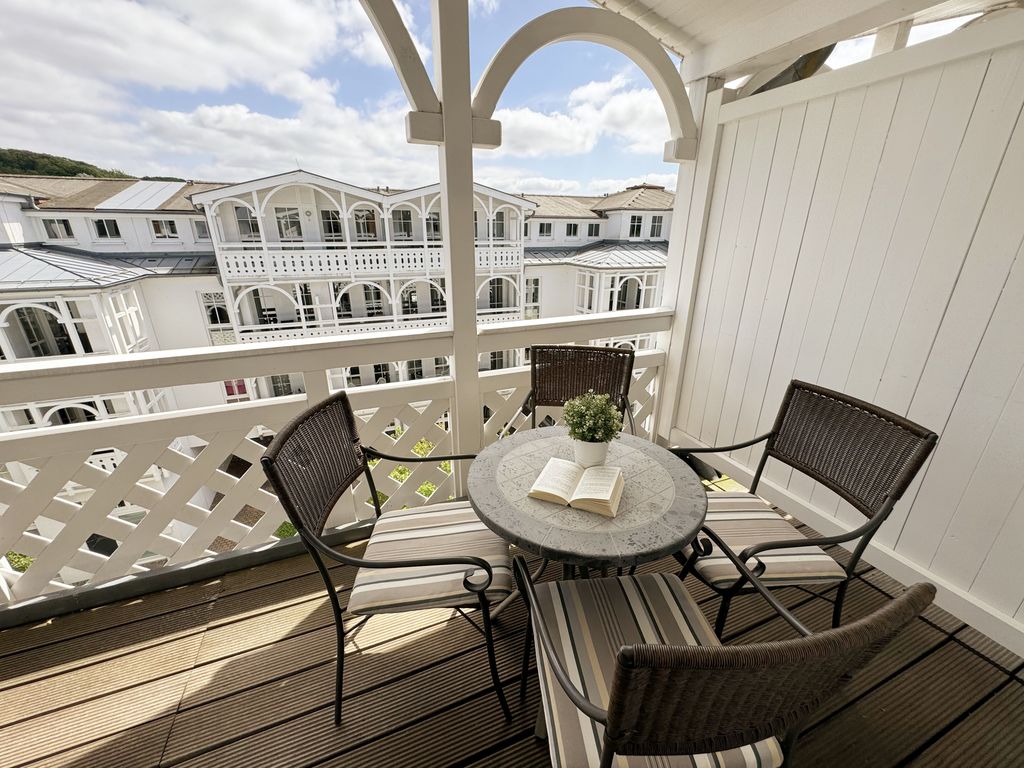 F: Seepark Sellin-Haus Göhren Whg 523 Deichkieker mit Balkon detail 3