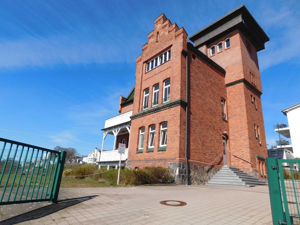 Maisonette Seelotse mit Hafenblick in hist. Seelotsenstation