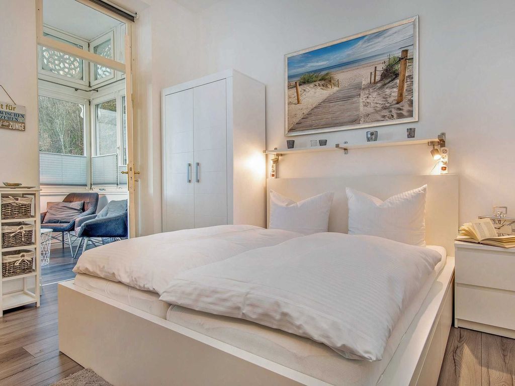 Villa Agnes mit Meerblick in Top Lage detail 1