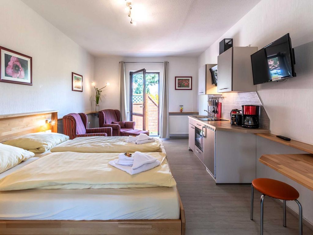 01 Ferienwohnung am Deich mit Terrasse