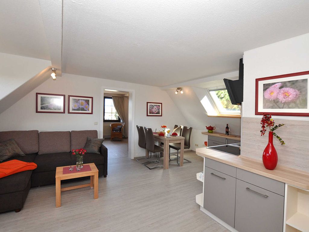 05 Ferienwohnung am Deich mit Balkon