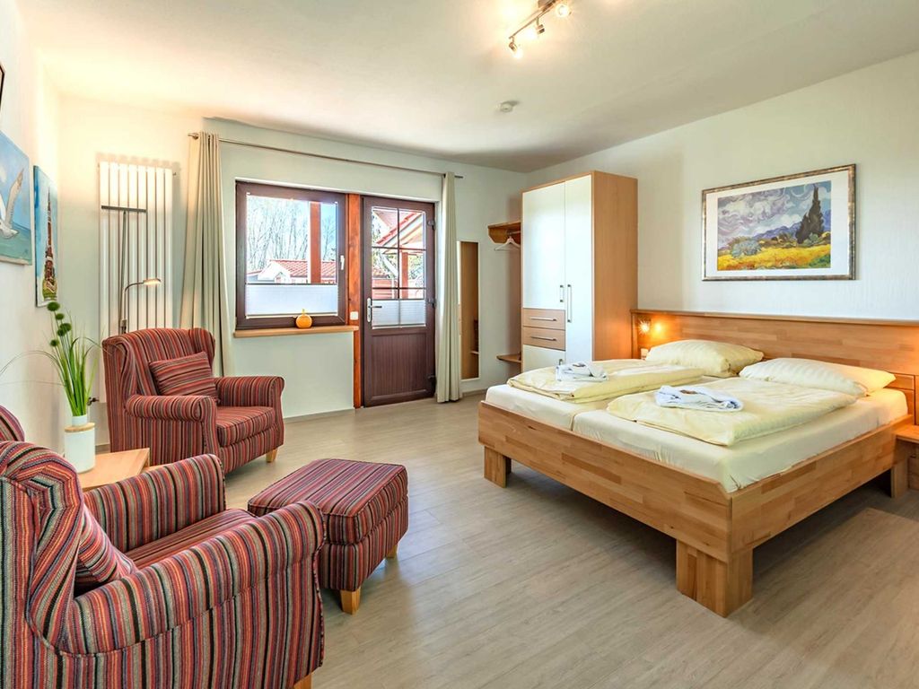 03 Ferienwohnung am Deich mit Terrasse
