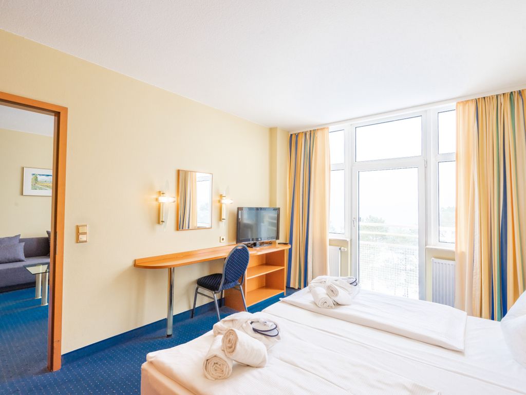 Suite Meerseite - Arkona Strandhotel 4 Sterne Superior - direkt am Strand! detail 2