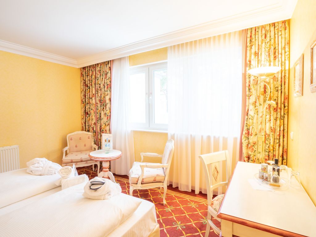 Junior Suite Meerseite - Rugard Thermal Strandhotel 4 Sterne Superior detail 2