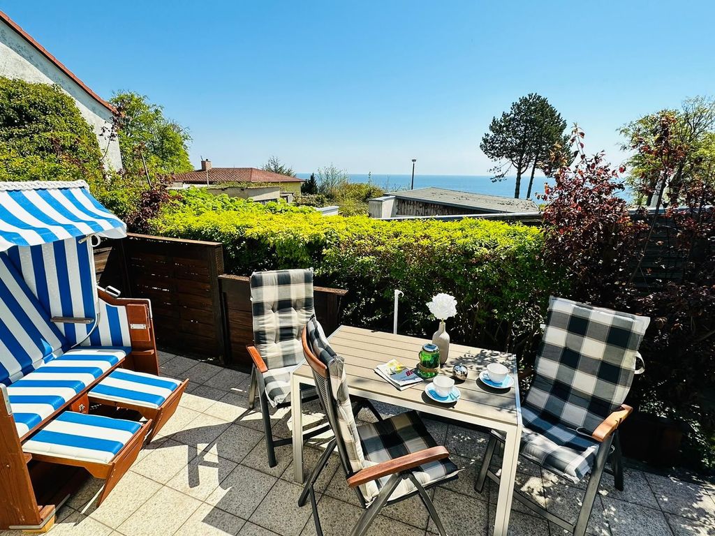 Ferienhaus Seeblick mit sonniger Terrasse und Meerblick