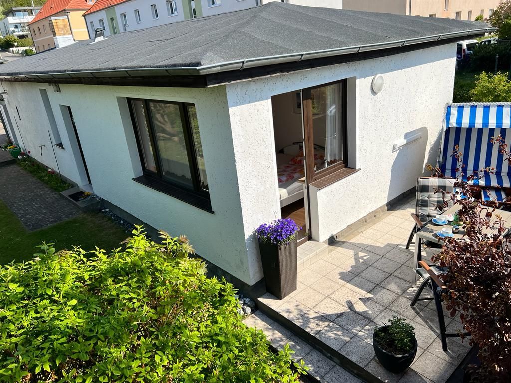 Ferienhaus Seeblick mit sonniger Terrasse und Meerblick detail 1