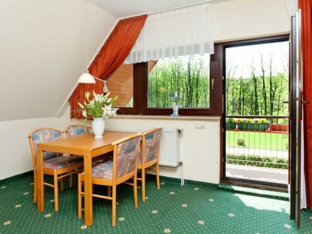 App. 5 mit Balkon - Hotel Baumhaus Hagen detail 1