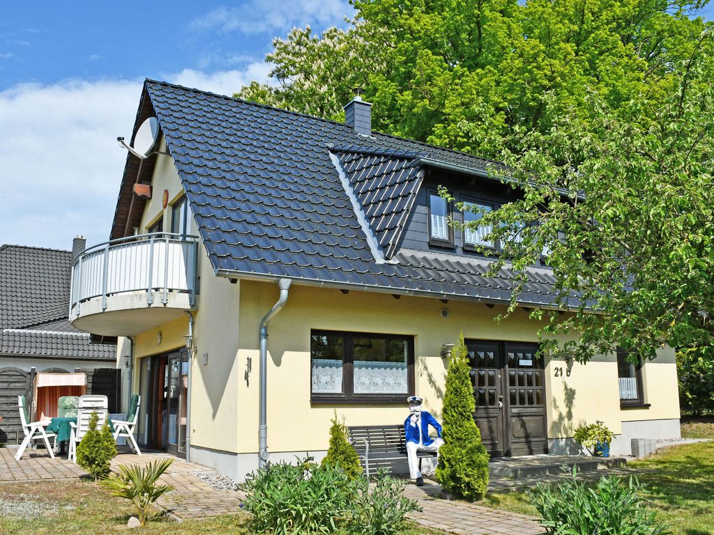 schönes Ferienhaus mit Kamin und Sauna im Ostseebad Sellin